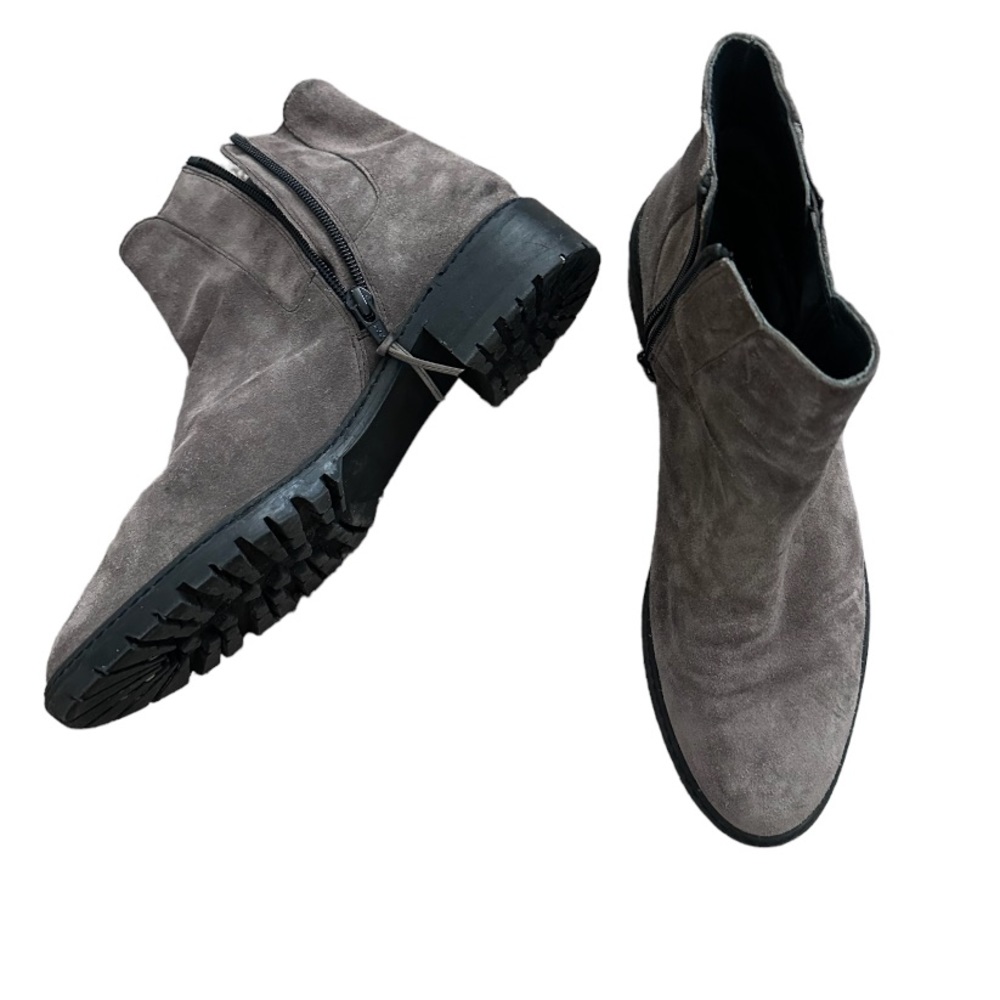 Stuart Weitzman gray suede booties